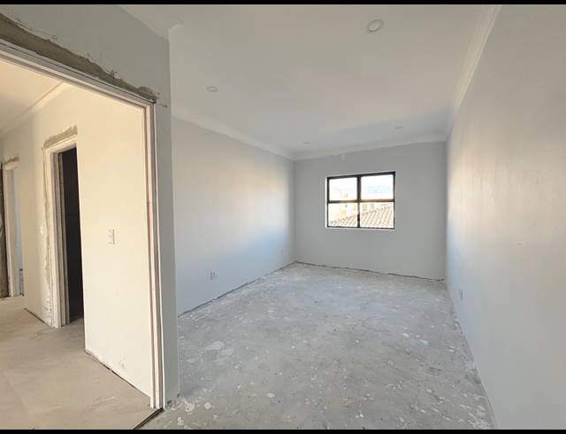 4 BEDROOM HOUSE FOR SALE IN SANDOWN